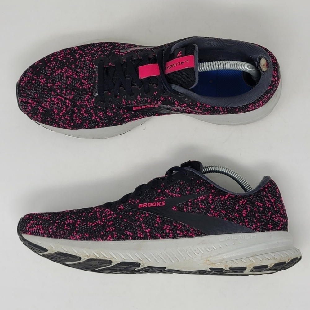Brooks Womens Launch 7 1203221B083 Pink Black Running Shoes Sneakers Size 11